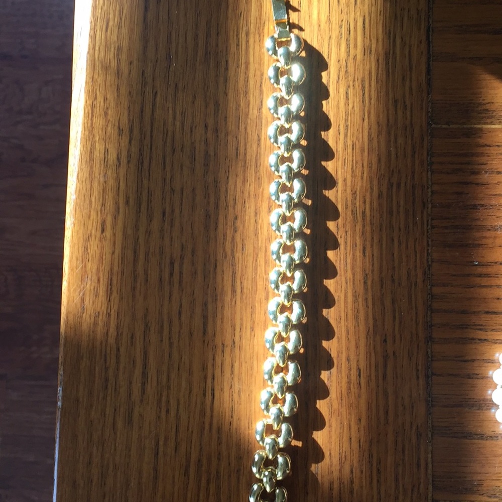Gold bracelet